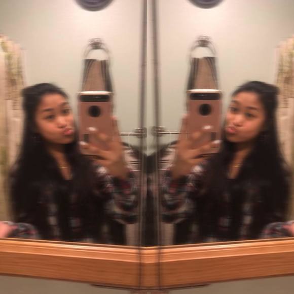 Meet your Posher, Sandra - Picture 1 of 1